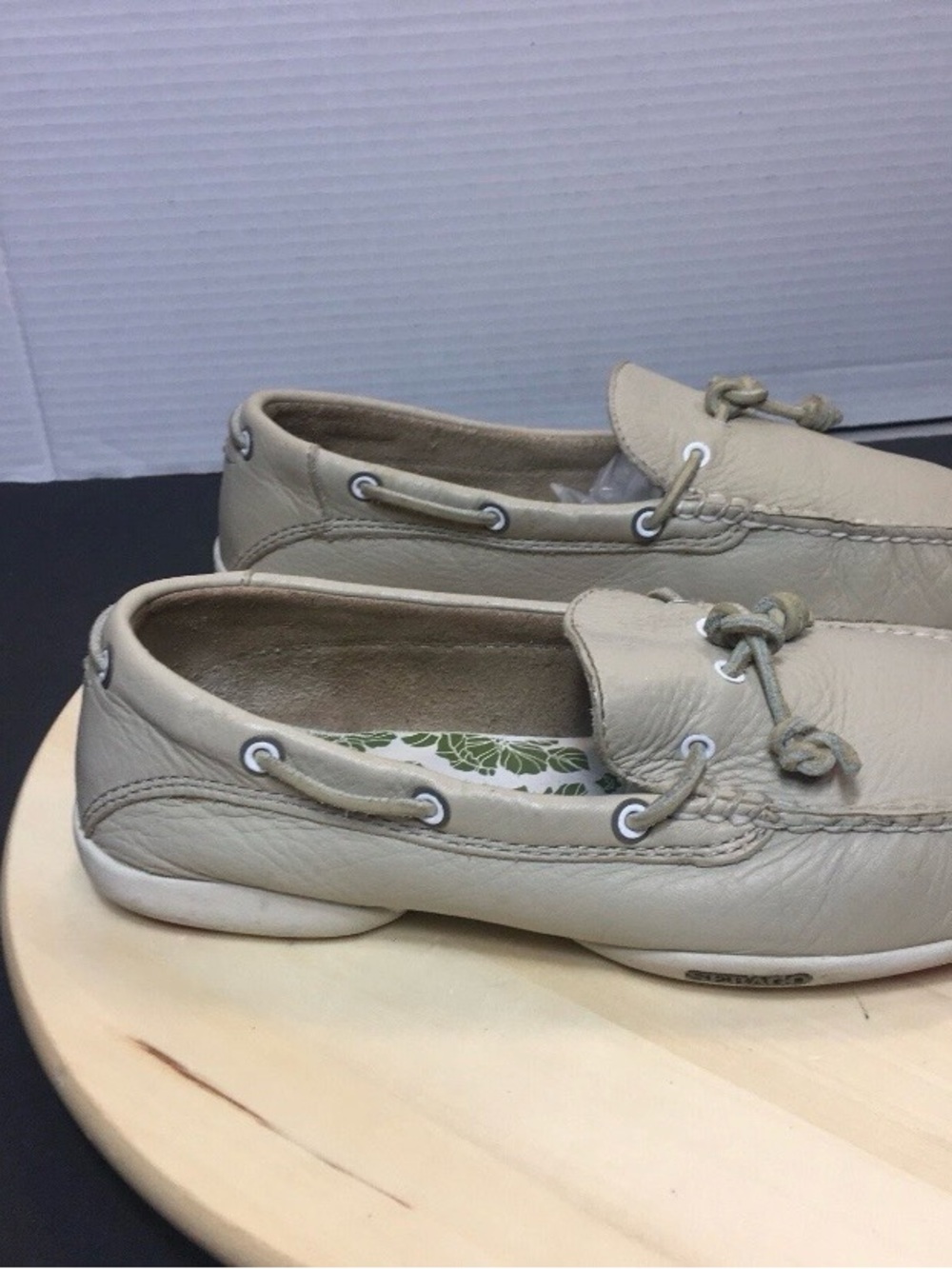 Docksides Sebago Ivory Leather Womens Boat Shoes Sz 9